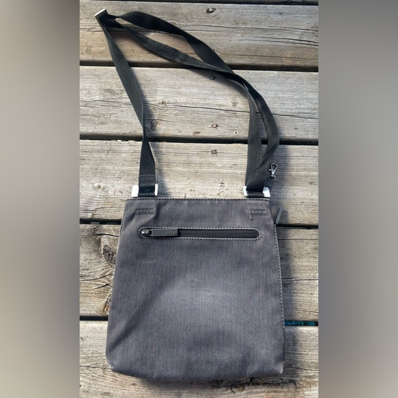 Sherpani Charcoal Crossbody Bag Purse - Picture 7 of 8